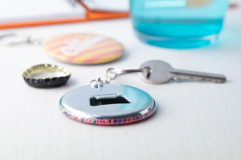 KeyBadge Bottle desfăcător sticle insignă_6