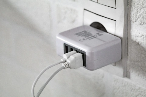 Bovin încărcător de perete USB_1
